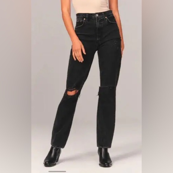 Abercrombie & Fitch Denim - Abercrombie & Fitch The '90s Straight Ultra High Rise Black Distressed Jeans